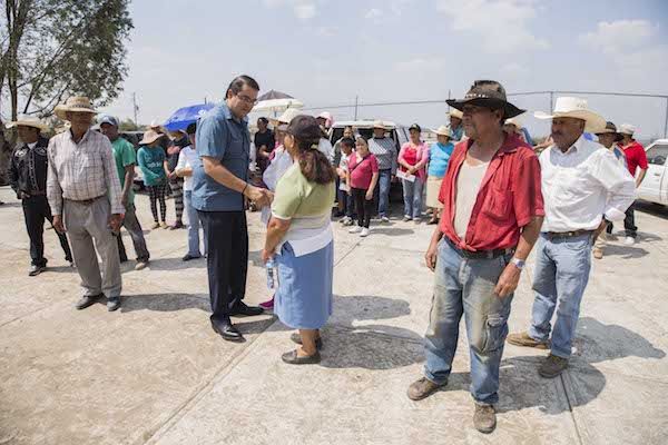 Entrega Memo Vega apoyos a familias afectadas por granizo en Tunamanza 1