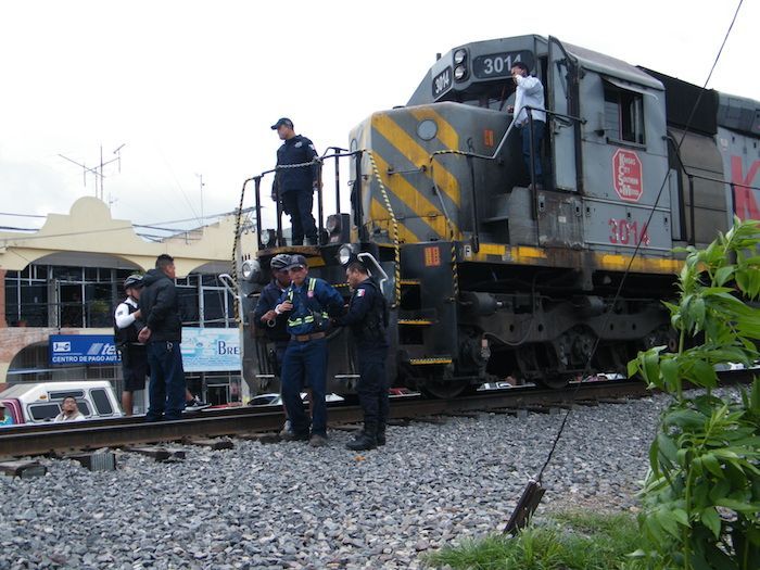 Vagones de tren provocan muerte, lesiones y daños materiales en San Juan del Río 2