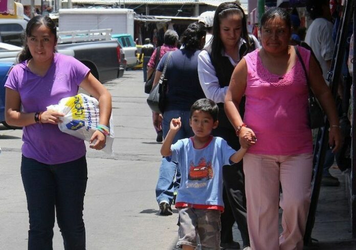 FAMILIA
