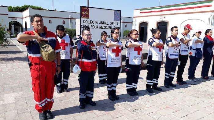 Cruz Roja San Juan del Río recibe donativo de personal militar de La Llave 1