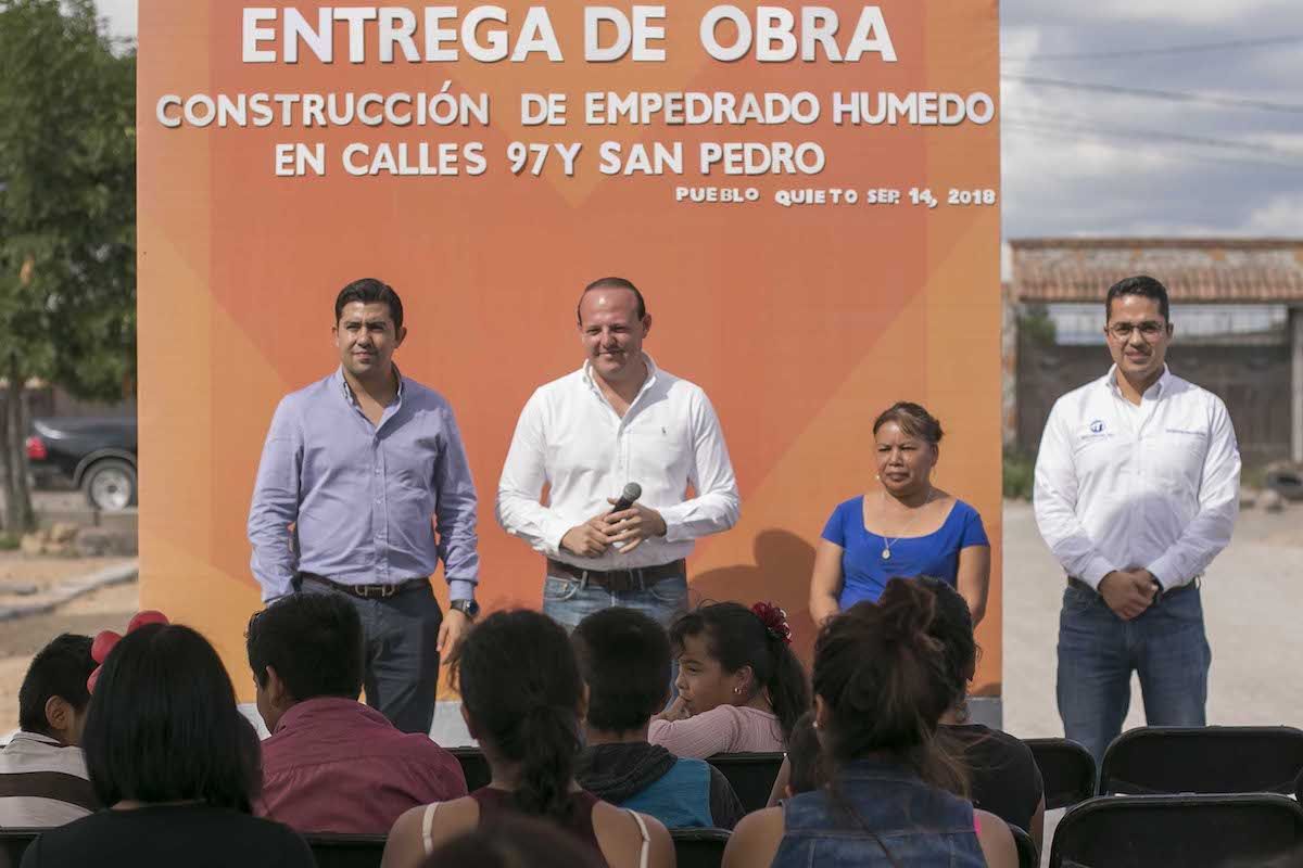 Mejoran calles en Pueblo Quieto San Juan del Río Mejoran calles en Pueblo Quieto San Juan del Río