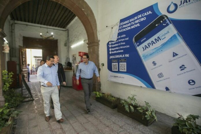 Toma protesta director de JAPAM