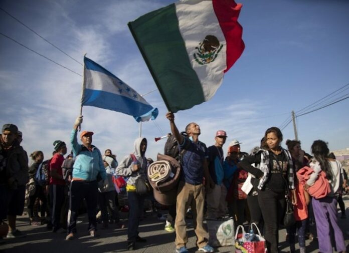 Migrantes piden una oportunidad a tijuanenses