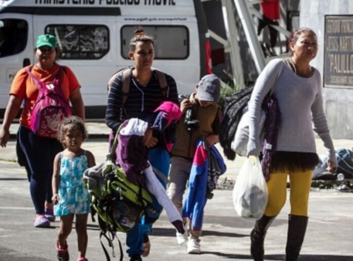 Migrantes centroamericanos sufren de ansiedad y miedo