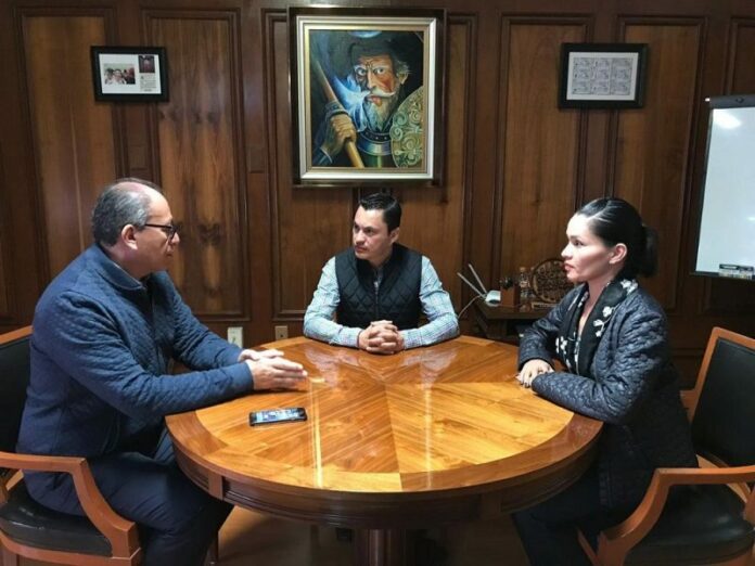 Secretario de Gobierno atiende a representantes de un grupo de gasolineras Secretario de Gobierno atiende a representantes de un grupo de gasolineras