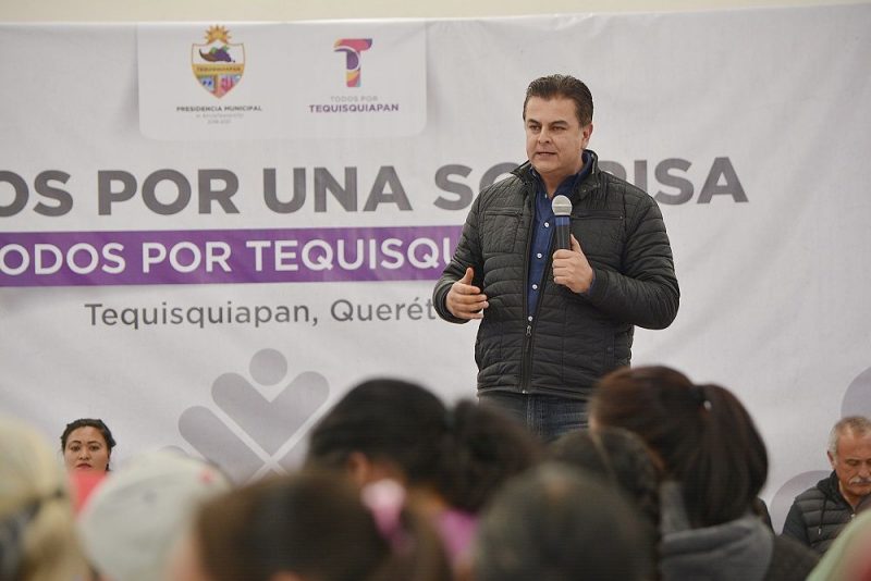 Toño Mejía reitera compromisos en Fuentezuelas, Tequisquiapan 1