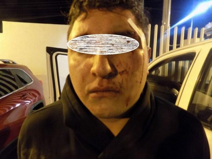Detienen a 2 por riña en el centro de San Juan del Río Detienen a 2 por riña en el centro de San Juan del Río
