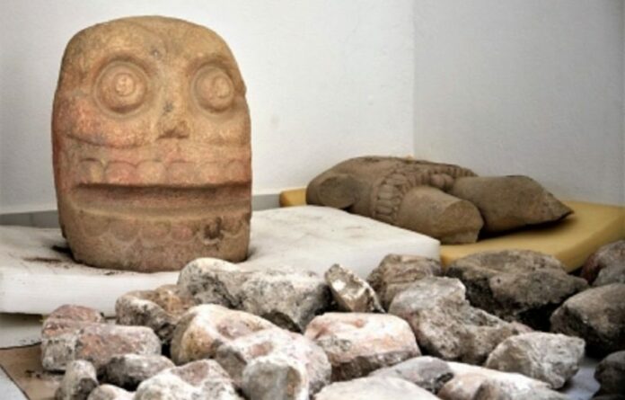 Expertos del INAH descubren templo dedicado a Xipe Tótec Expertos del INAH descubren templo dedicado a Xipe Tótec