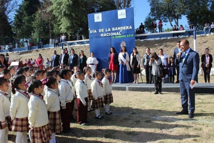 En Amealco conmemoran aniversario de la Bandera Nacional En Amealco conmemoran aniversario de la Bandera Nacional