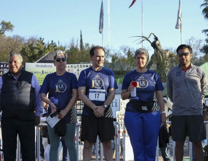 UAQ realiza la carrera “Soy universitario por siempre”, celebrando 60 años de Autonomía UAQ realiza la carrera “Soy universitario por siempre”, celebrando 60 años de Autonomía