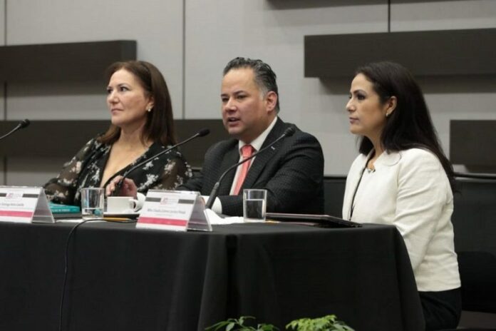 Participa IEEQ con AMCEE en foro ‘La democracia se construye desde lo local’ Participa IEEQ con AMCEE en foro ‘La democracia se construye desde lo local’