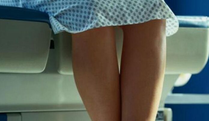 Detienen a depravado sujeto, manoseó a una niña en la calle Detienen a depravado sujeto, manoseó a una niña en la calle
