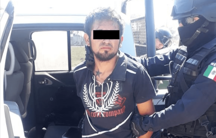 Aseguran a dos sujetos, por presunto Robo Equiparado de Vehículo Aseguran a dos sujetos, por presunto Robo Equiparado de Vehículo