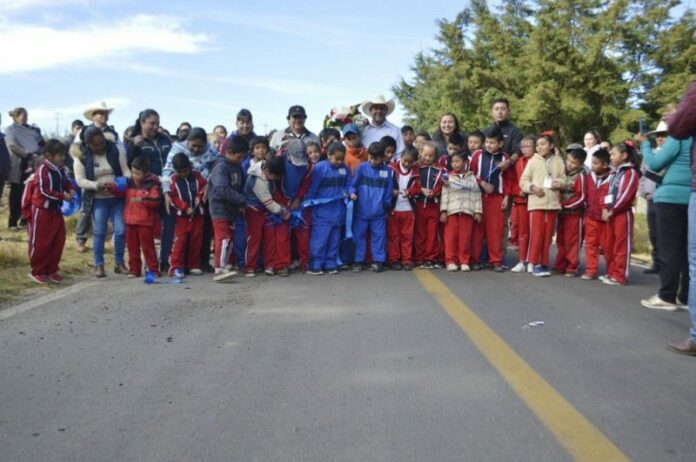 Entrega de obras y apoyos para habitantes de San Bartolomé, Amealco Entrega de obras y apoyos para habitantes de San Bartolomé, Amealco