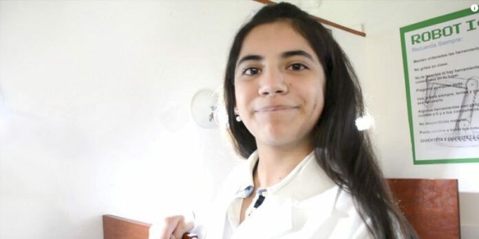 Niña genio: Educación, clave para cambiar el futuro de niñas y niños Niña genio: Educación, clave para cambiar el futuro de niñas y niños