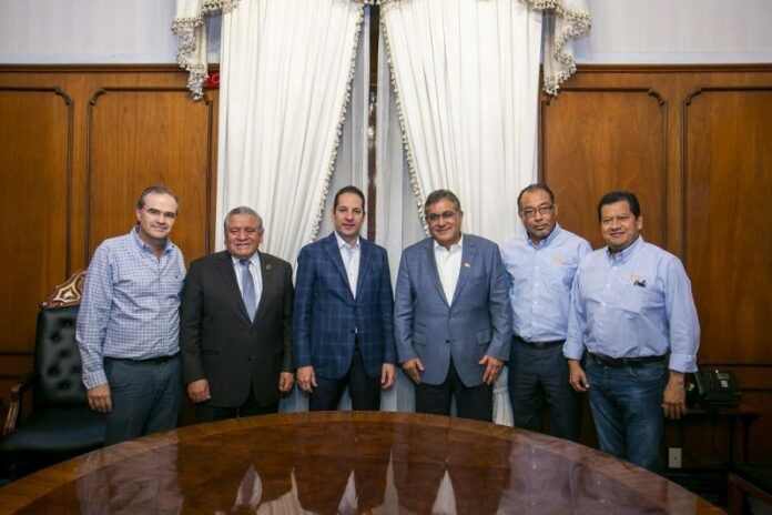 Gobernador de Querétaro recibe al Secretario General del SNTE Gobernador de Querétaro recibe al Secretario General del SNTE