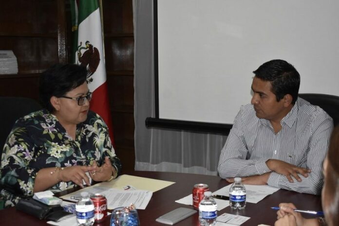Atiende Amarildo Bárcenas Defensoría de Derechos Humanos en Pedro Escobedo Atiende Amarildo Bárcenas Defensoría de Derechos Humanos en Pedro Escobedo