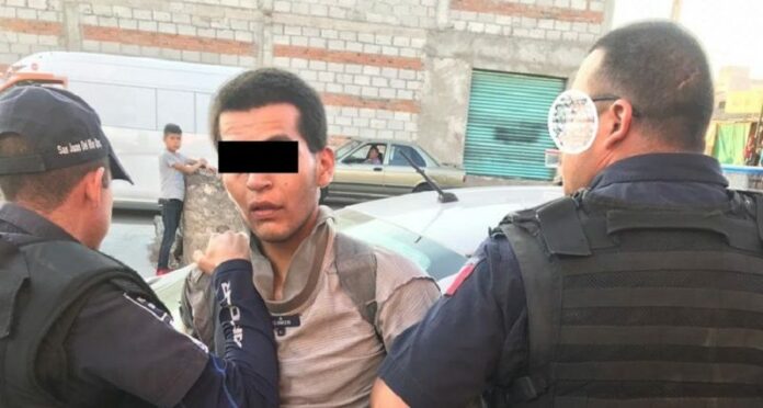 Acorralan a ladrón en domicilio que intentaba robar, fue detenido Acorralan a ladrón en domicilio que intentaba robar, fue detenido