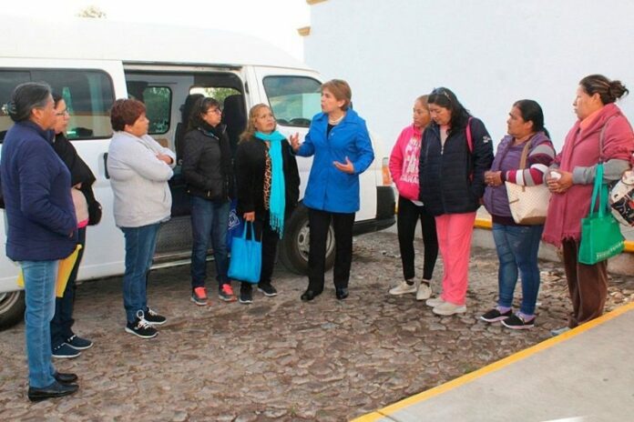 Especialistas en prevención de cáncer atienden a mujeres de Tequisquiapan Especialistas en prevención de cáncer atienden a mujeres de Tequisquiapan