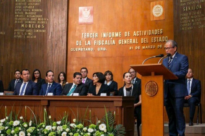Alejandro Echeverría Cornejo rindió el 3er informe de actividades de la Fiscalía General de Querétaro Alejandro Echeverría Cornejo rindió el 3er informe de actividades de la Fiscalía General de Querétaro