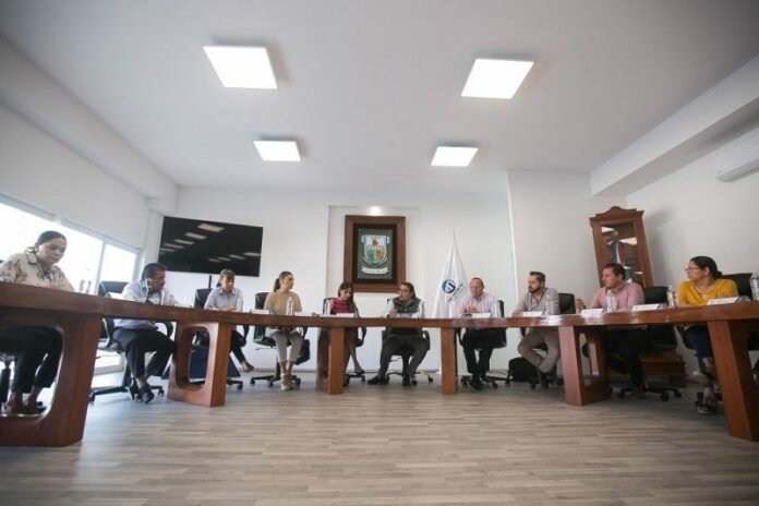 Gestiona Memo Vega proyectos ante SCT y Banobras Gestiona Memo Vega proyectos ante SCT y Banobras