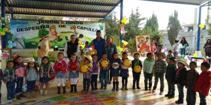 Vero Hernández festeja Día del niño en Amealco y San Juan del Río Vero Hernández festeja Día del niño en Amealco y San Juan del Río