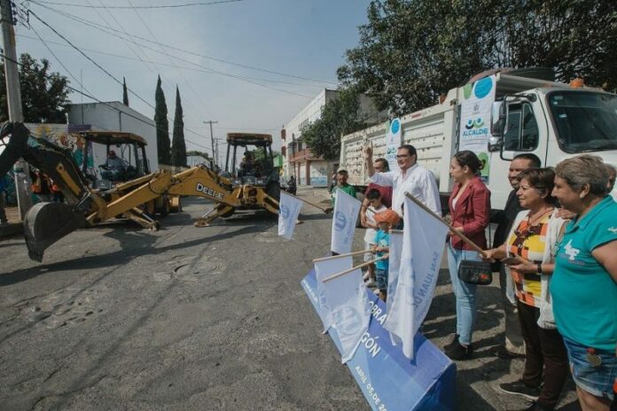 Comienzan rehabilitación de calles Alvaro Obregón y 18 de marzo Comienzan rehabilitación de calles Alvaro Obregón y 18 de marzo