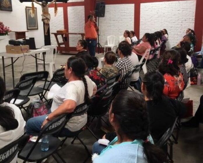 Capacitan a peregrinas para evitar riesgos sanitarios en próxima Peregrinación de Querétaro al Tepeyac Capacitan a peregrinas para evitar riesgos sanitarios en próxima Peregrinación de Querétaro al Tepeyac