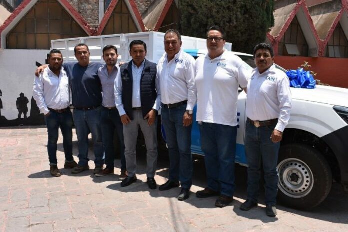 Entrega Amarildo Bárcenas vehículos utilitarios en Pedro Escobedo Entrega Amarildo Bárcenas vehículos utilitarios en Pedro Escobedo