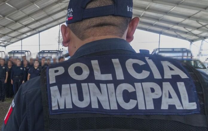 Dan de baja a 2 policías de Tequisquiapan por corrupción y abuso de autoridad Dan de baja a 2 policías de Tequisquiapan por corrupción y abuso de autoridad
