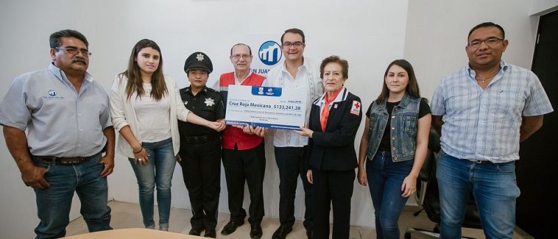 Trabajadores de presidencia de SJR, JAPAM y DIF aportan 186 mil a Cruz Roja