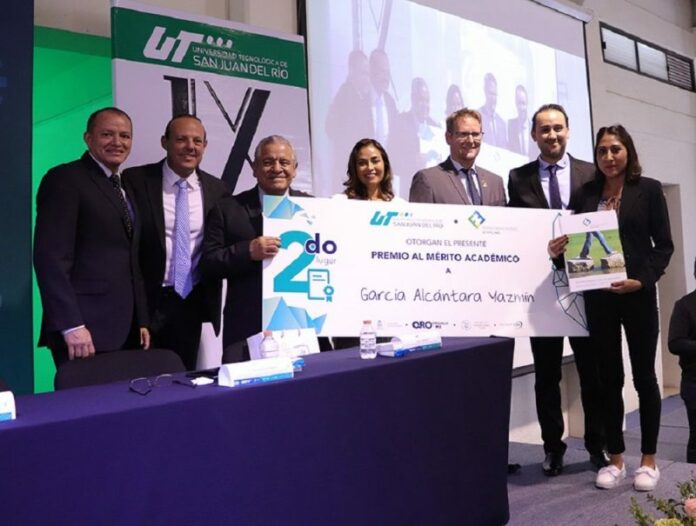 UTSJR y Fundación Hirschvogel entregan premios al mérito académico UTSJR y Fundación Hirschvogel entregan premios al mérito académico