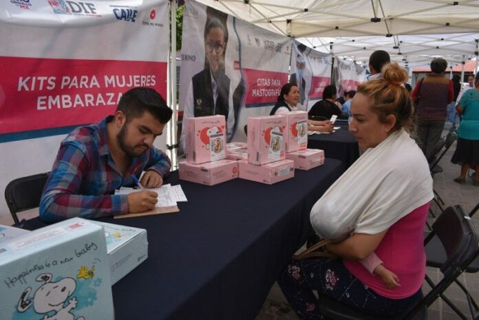 Jornada de Salud y Servicios en el centro de Pedro Escobedo Jornada de Salud y Servicios en el centro de Pedro Escobedo