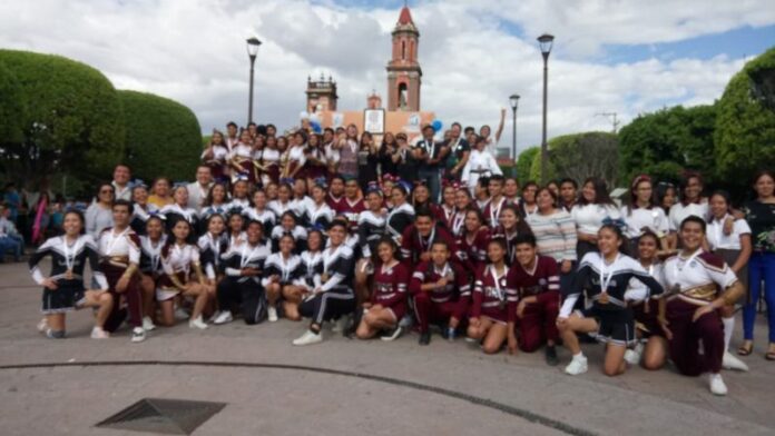 Cobaq celebra 35 años con Domingo Cultural Estudiantes del Cobaq