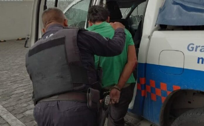 Por presunto robo de vehículo, SSPM detiene a un sujeto en Rancho Banthí Por presunto robo de vehículo, SSPM detiene a un sujeto en Rancho Banthí