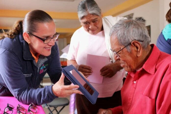 Realiza DIF Municipal campaña visual con lentes a bajo costo Realiza DIF Municipal campaña visual con lentes a bajo costo