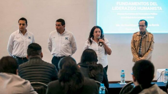 cropped-Taller_Liderazgo_Juvenil_PAN_La_Venta_Jul_27_161-1.jpg