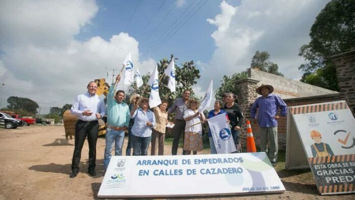 cropped-arranque_empedrado_cazadero_jul_30_JE_18-1.jpg