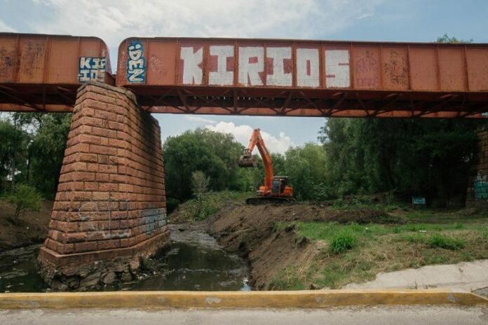 Avanza desazolve del río San Juan, usan maquinaria pesada Avanza desazolve del río San Juan, usan maquinaria pesada