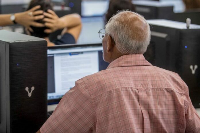Ofrece Escuela Municipal de computación atractiva oferta de estudios Ofrece Escuela Municipal de computación atractiva oferta de estudios