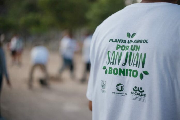 10 mil árboles plantados con 10 mil árboles plantados con