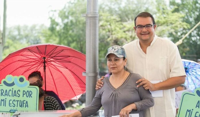 Más familias de Arcila y San Miguel Galindo Beneficiadas con apoyos sociales Más familias de Arcila y San Miguel Galindo Beneficiadas con apoyos sociales
