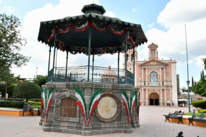 Toño Mejía dará grito de independencia en jardín principal de Tequis Toño Mejía dará grito de independencia en jardín principal de Tequis