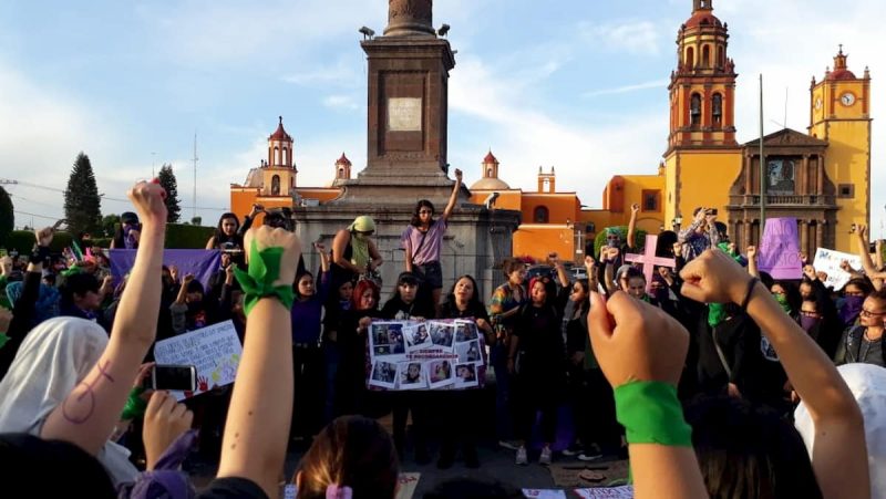 Con marcha por 8M mujeres piden alto a la violencia en San Juan del Río