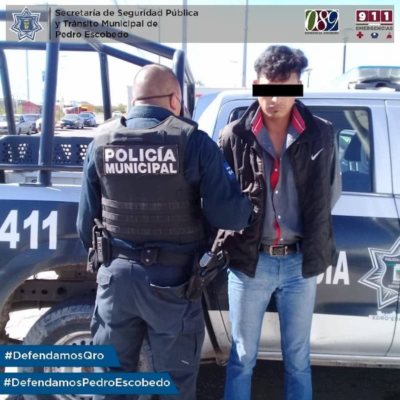 Policías de Pedro Escobedo aseguran a sujeto que portaba llaves lisas