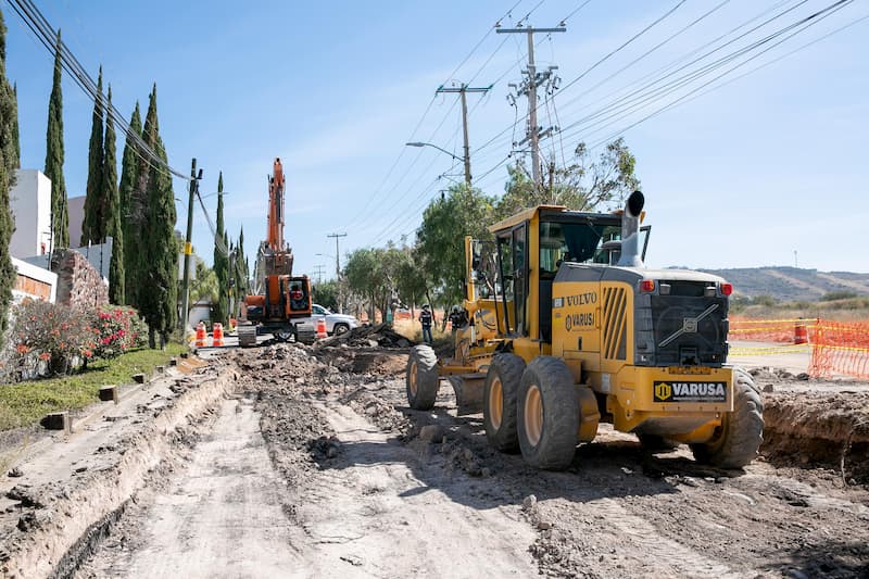 Francisco Domínguez supervisa obras de rehabilitación en Corregidora