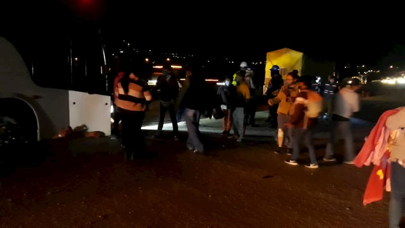 Bloqueada la México-Querétaro por accidente entre 8 vehículos 3