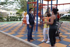 27 parques rehabilitados y nueve más a concluirse este año en municipio de QRO: Luis Nava