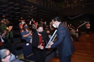 Municipio de Querétaro entrega preseas y homenajes póstumos a queretanos destacados 3