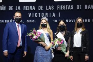 Mauricio Kuri proclamó Victoria Nieto Ruiz como Reina de las Fiestas de Navidad 2021 en Querétaro